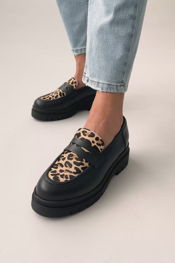 Loafers δερμάτινα με ponyskin TFP