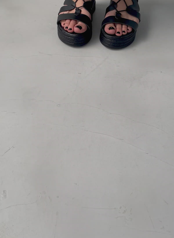 Σανδάλια flatforms δερμάτινα με δέσιμο estil