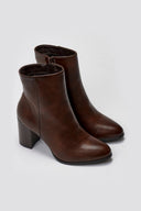 Round - Toe Ankle Boots with Block Heel - Dark Brown Matte - thefashionproject.gr - BOTEGGA 22