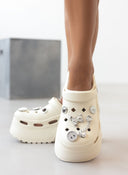 Σαμπό με ψηλή σόλα και διακοσμητικά - Μπεζ - thefashionproject.gr - The Fashion Project