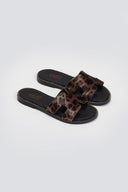 Σανδάλια από ponyskin με print Estil