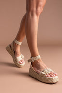 Σανδάλια από ψάθα με στρας Mariella Fabiani 2505/02 - Μπεζ - thefashionproject.gr - Mariella Fabiani