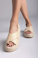 Σανδάλια crossover από ψάθα Refresh 172666 - Μπεζ - thefashionproject.gr - Refresh