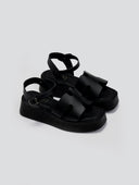 Σανδάλια δερμάτινα flatforms Estil