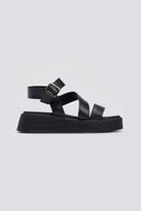 Σανδάλια δερμάτινα flatforms με φάσες Tfp