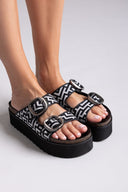 Σανδάλια δερμάτινα flatforms με μαίανδρο
