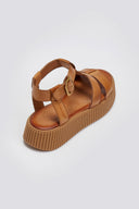 Σανδάλια δερμάτινα flatforms με τοκά TFP