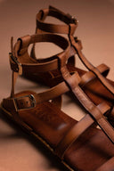 Σανδάλια δερμάτινα gladiador Iris sandals - Καφέ