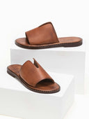 Σανδάλια δερμάτινα με άνοιγμα στη φάσα Iris Sandals - Καφέ - thefashionproject.gr - IRIS