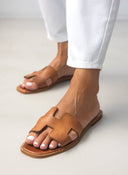Σανδάλια δερμάτινα με ανοίγματα Iris Sandals - Ταμπά - thefashionproject.gr - IRIS
