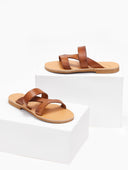 Σανδάλια δερμάτινα με ιδιαίτερες φάσες Iris Sandals