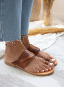 Σανδάλια δερμάτινα με ιδιαίτερη φάσα Iris Sandals - Καφέ - thefashionproject.gr - IRIS