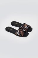 Σανδάλια δερμάτινα ponyskin με print 