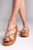 Σανδάλια flatforms crossover με ψάθα Estil
