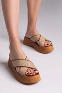 Σανδάλια flatforms crossover με ψάθα Estil