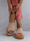 Σανδάλια flatforms δερμάτινα crossover Iris Sandals - Μπεζ - thefashionproject.gr - IRIS