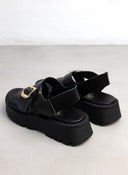 Σανδάλια flatforms δερμάτινα crossover TFP - Μαύρο - thefashionproject.gr - TFP