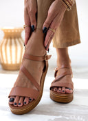 Σανδάλια flatforms  δερμάτινα estil