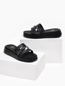 Σανδάλια flatforms δερμάτινα με ανοίγματα tfp