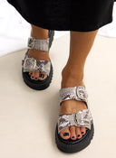 Σανδάλια flatforms δερμάτινα με διπλή φάσα TFP - Λευκό/Μαύρο - thefashionproject.gr - TFP - 22196058004