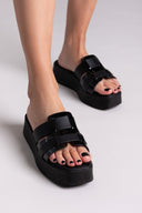 Σανδάλια flatforms δερμάτινα με λουστρίνι φάσα Estil