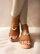Σανδάλια flatforms δερμάτινα με μεταλλικό σχέδιο Ragazza 01083