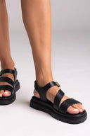 Σανδάλια flatforms δερμάτινα με μπαρέτα Tfp - Μαύρο - thefashionproject.gr - TFP - 24220002003