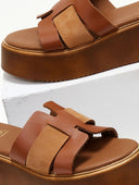 Σανδάλια flatforms δερμάτινα με περαστές φάσες Estil