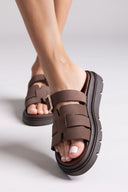 Σανδάλια flatforms δερμάτινα με περαστή φάσα Tfp