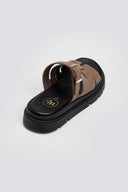 Σανδάλια flatforms δερμάτινα με περαστή φάσα Tfp