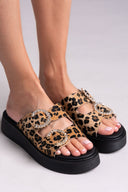 Σανδάλια flatforms δερμάτινα με print Estil
