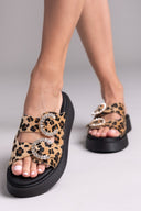 Σανδάλια flatforms δερμάτινα με print Estil
