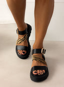 Σανδάλια flatforms δερμάτινα με λοξή φάσα TFP