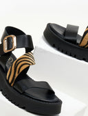 Σανδάλια flatforms δερμάτινα με λοξή φάσα TFP