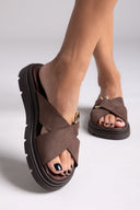 Σανδάλια flatforms δερμάτινα nubuck Tfp
