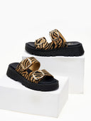 Σανδάλια flatforms δερμάτινα pony skin TFP - Κάμελ - thefashionproject.gr - TFP