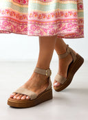 Σανδάλια flatforms καστόρινα Estil