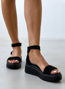 Σανδάλια flatforms καστόρινα Estil