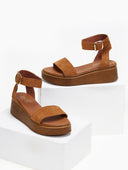 Σανδάλια flatforms καστόρινα Estil