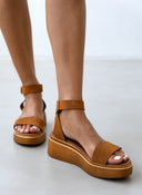 Σανδάλια flatforms καστόρινα Estil - Ταμπά - thefashionproject.gr - Estil