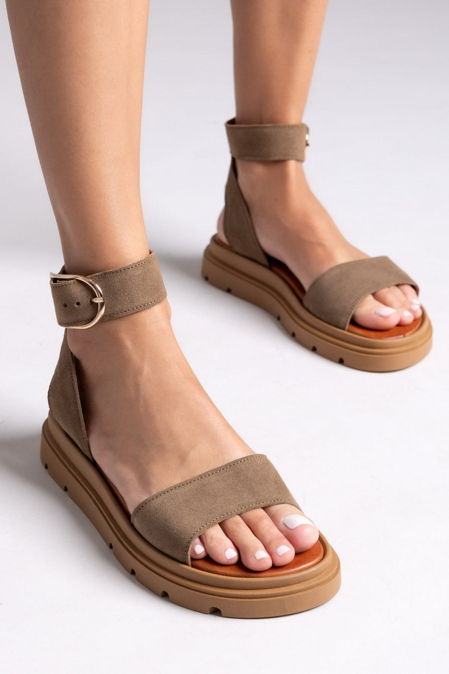 Σανδάλια flatforms καστόρινα με μπαρέτα TFP