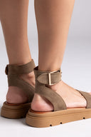Σανδάλια flatforms καστόρινα με μπαρέτα TFP