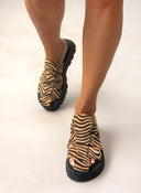 Σανδάλια flatforms fisherman με print TFP
