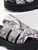 Σανδάλια flatforms fisherman με print TFP