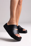 Σανδάλια flatforms με άνοιγμα Iris Sandals