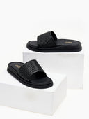 Σανδάλια flatforms με φαρδιά ψάθινη φάσα Estil