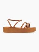 Σανδάλια flatforms με περαστό λουράκι estil
