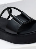 Σανδάλια flatforms με περαστό στρας λουράκι Estil