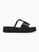 Σανδάλια flatforms με περαστό στρας λουράκι Estil
