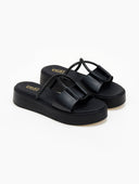 Σανδάλια flatforms με περαστό στρας λουράκι Estil